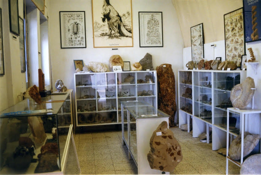 La colección museográfica del GCPE en la avenida de las Cortes Valencianas en 1994