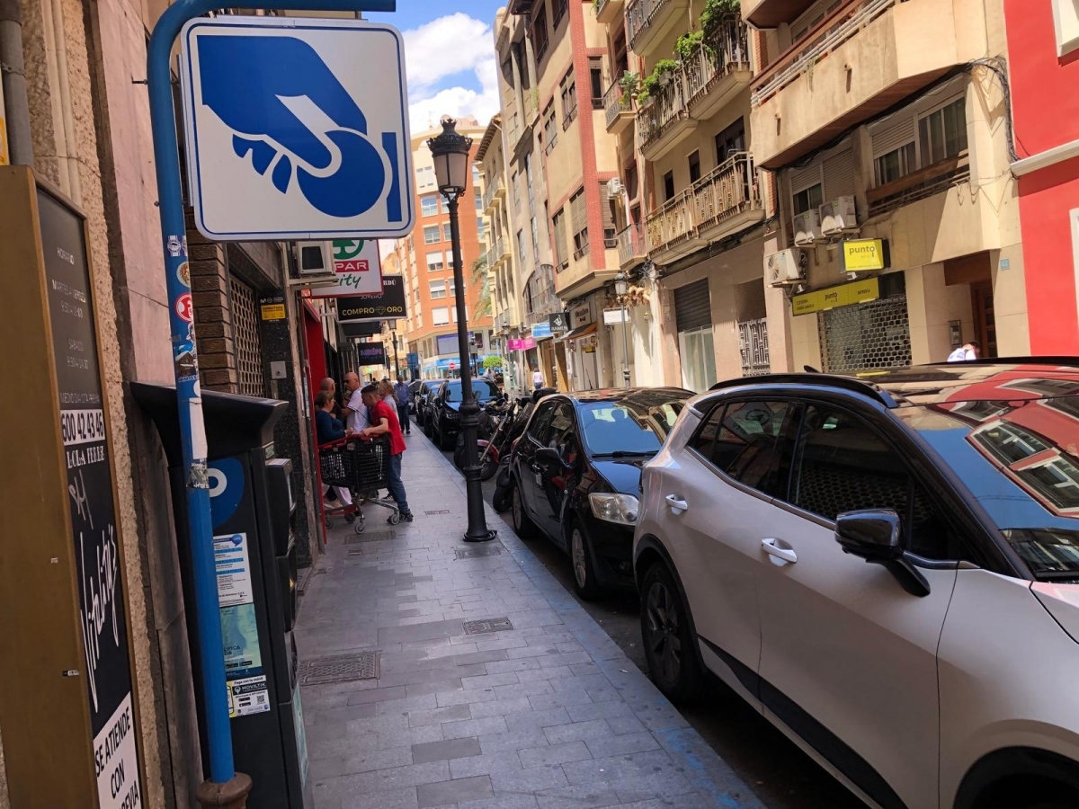 Los recursos 'zancadillean' la nueva zona azul de Alicante: Hacienda suspende el concurso