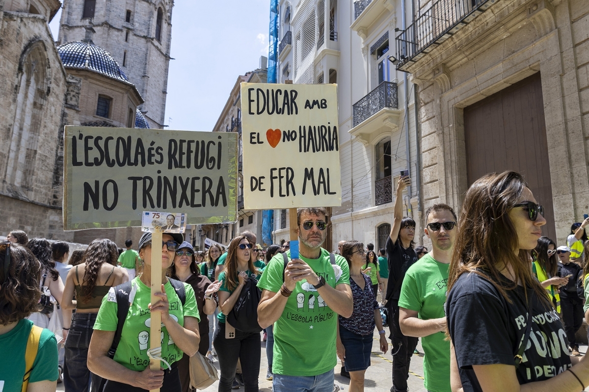 Manifestación educativa de este lunes en València.