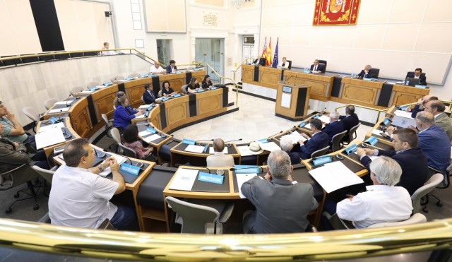 La comisión del agua de Diputación exige las obras del Júcar-Vinalopó pendientes tras el aval del TSJ