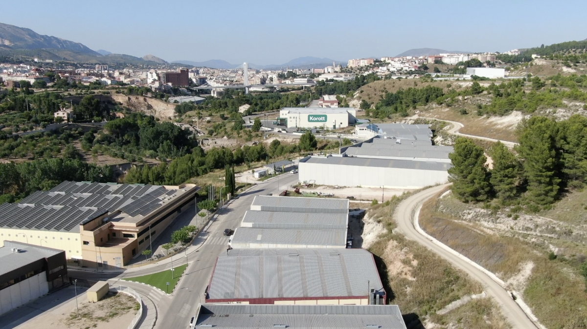 La contratación en la industria pierde fuelle en Alcoy: baja 11 puntos en un año y ganan terreno los servicios