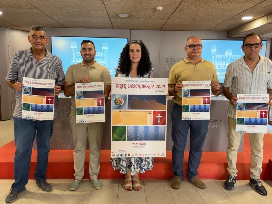 Alicante honra a su patrona con la Alborada, el Desembarco Moro, un zoco árabe y música festera