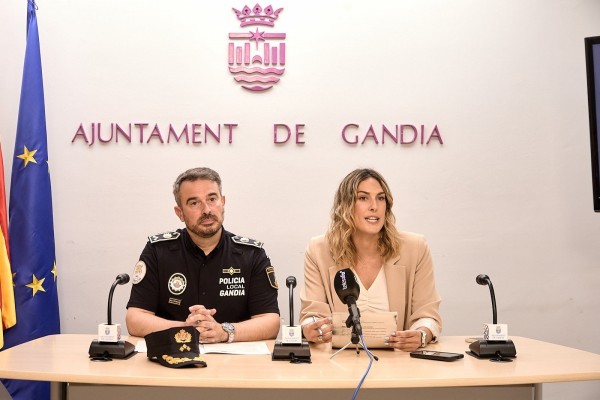 Gandia modificará la Ordenanza de Convivencia Ciudadana para limitar la tenencia de gallos en núcleos urbanos