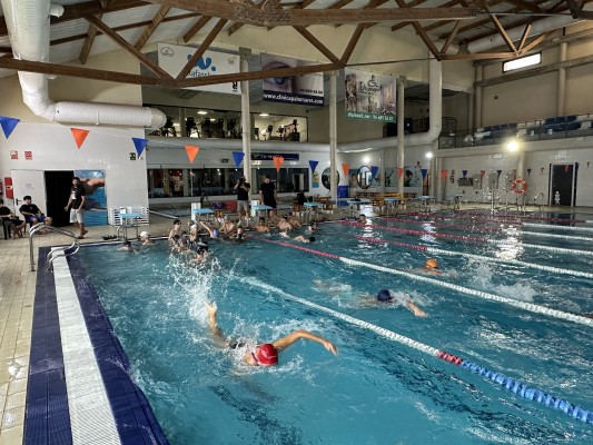 La Nucía rescinde el contrato de la Piscina Climatizada por los incumplimientos de Integralia SL