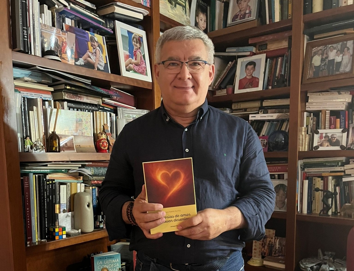Juan Tomás Frutos publica 'Historias de amor y un buen desenlace': 