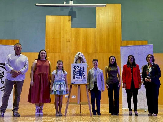 Castelló presenta el cartel para las fiestas de Sant Pere de 2026 diseñado por la grauera Elisa Chiva Edo