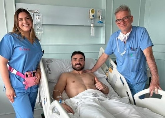 Chemi, operado de su lesión en la rodilla derecha, empezará la próxima pretemporada con el Jimbee