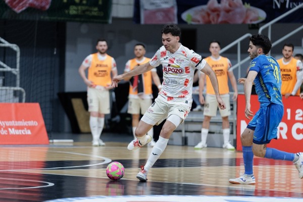 ElPozo llega al play off en dinámica perdedora al caer en el Palacio ante apenas 500 personas