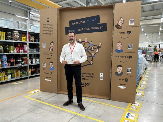 Trabajo sanciona a Amazon por cesión ilegal de trabajadores en su centro de Valencia