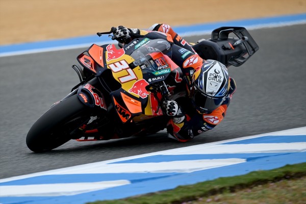 Pedro Acosta consigue en Cataluña su segunda 'pole' en MotoGP