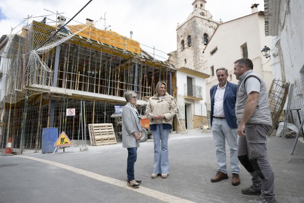 La Diputación de Castellón refuerza el desarrollo turístico en el interior con una nueva vivienda rural en Pina de Montalgrao