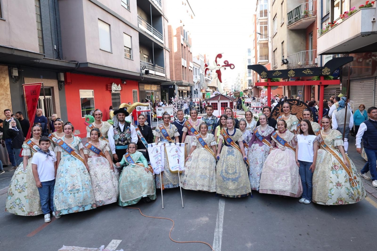 La Falla Barri l’Escorredor se alza con el primer premio de las Cruces de Mayo de Burriana