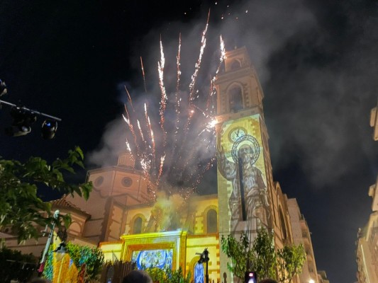 El Grau celebra los 25 años del Campanar de Sant Pere con el espectáculo “El Campanar de la Mar”