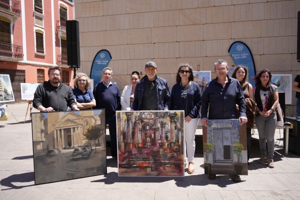 El arte toma las calles de Vila-real: 29 pintores plasman la esencia de la ciudad en su X Concurso de Pintura Rápida Caixa Rural