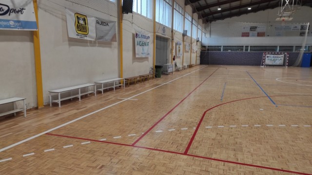 Burriana renueva el parqué del pabellón de La Bosca para garantizar la seguridad en la práctica deportiva