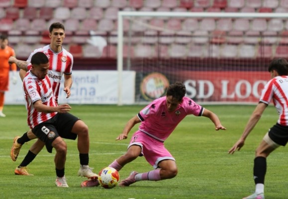 El Castellón B no puede con el Logroñés y desciende a Tercera RFEF