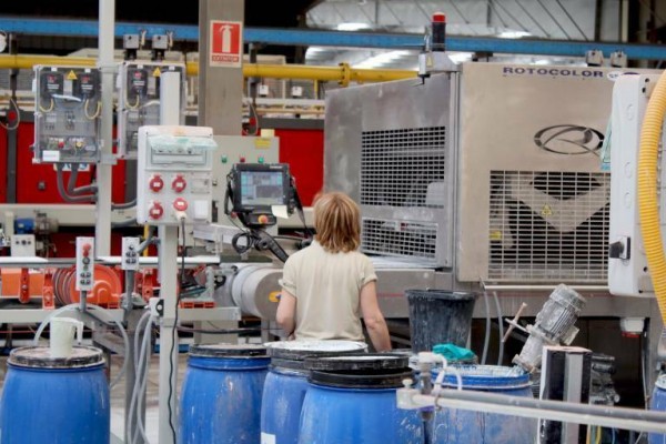Castellón roza las 270.000 personas ocupadas, la cifra más alta de empleo desde 2008