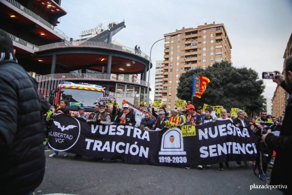 Libertad VCF convoca una manifestación contra Lim del Ayuntamiento a Mestalla el sábado