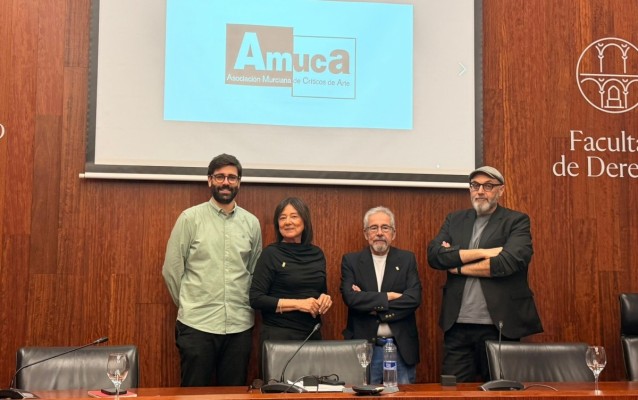 Los críticos de arte murcianos premian a María Ángeles Sánchez Rigal por su labor al frente de la galería Artnueve 