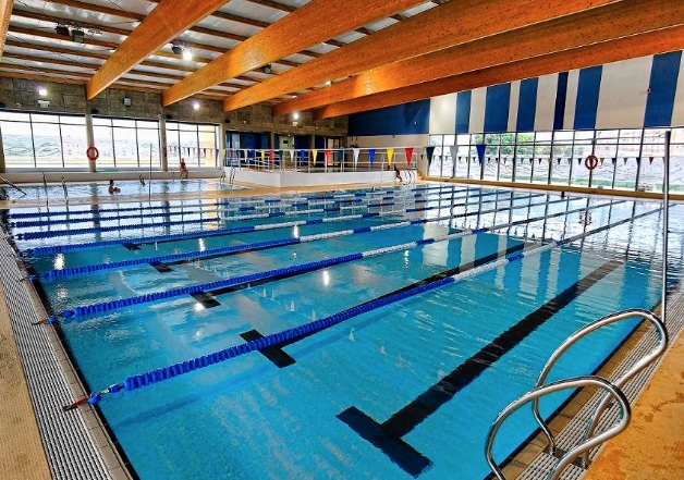 El PP de Alboraya alerta de las incidencias denunciadas por usuarios de la piscina cubierta