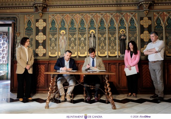 Gandia formalitza el contracte per la rehabilitació del Palau Ducal amb una inversió superior als 1,3 milions
