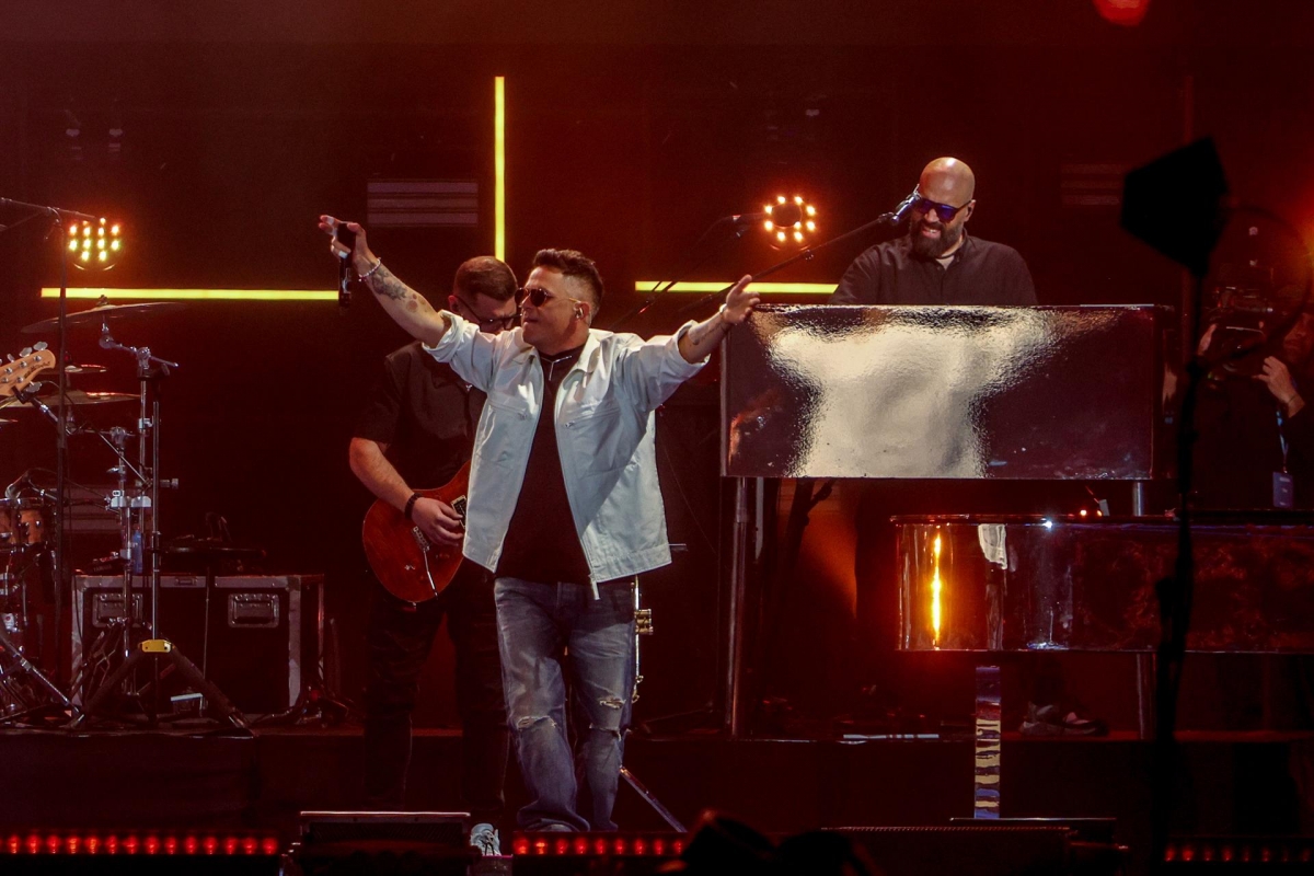 Alejandro Sanz se despide de EEUU para volar rumbo a España... y a  Murcia: actuará los día 8 y 9 de julio en la Plaza de Toros