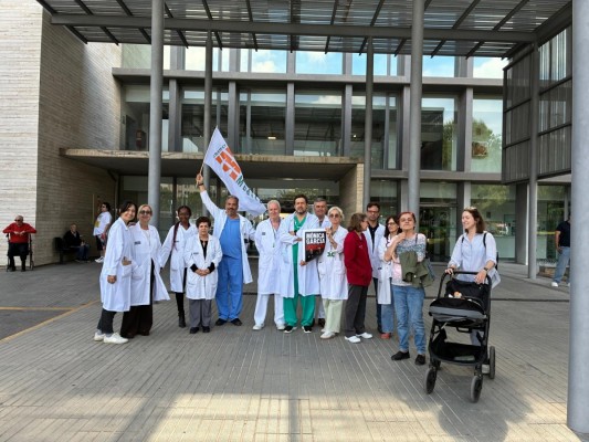 La cuarta huelga médica empieza con apoyo del 90 % según los convocantes, 3,58 % en Castellón según Sanidad