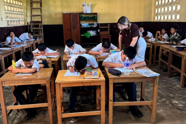 La UCV impulsa una misión solidaria que alcanza a más de 1.400 personas en la Amazonía peruana