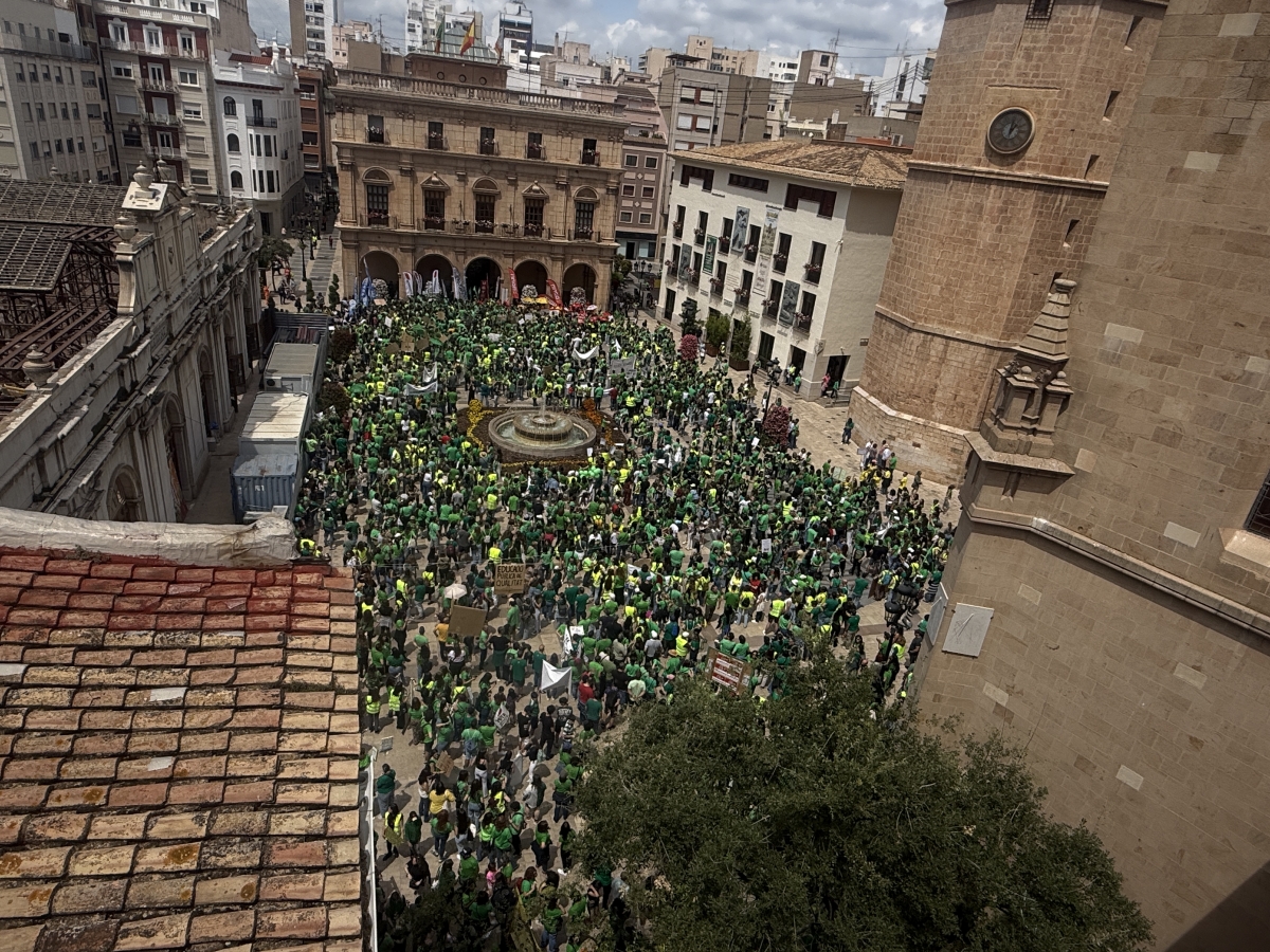 La huelga educativa no frena en Castellón: 4.500 personas llenan las calles en una nueva manifestación