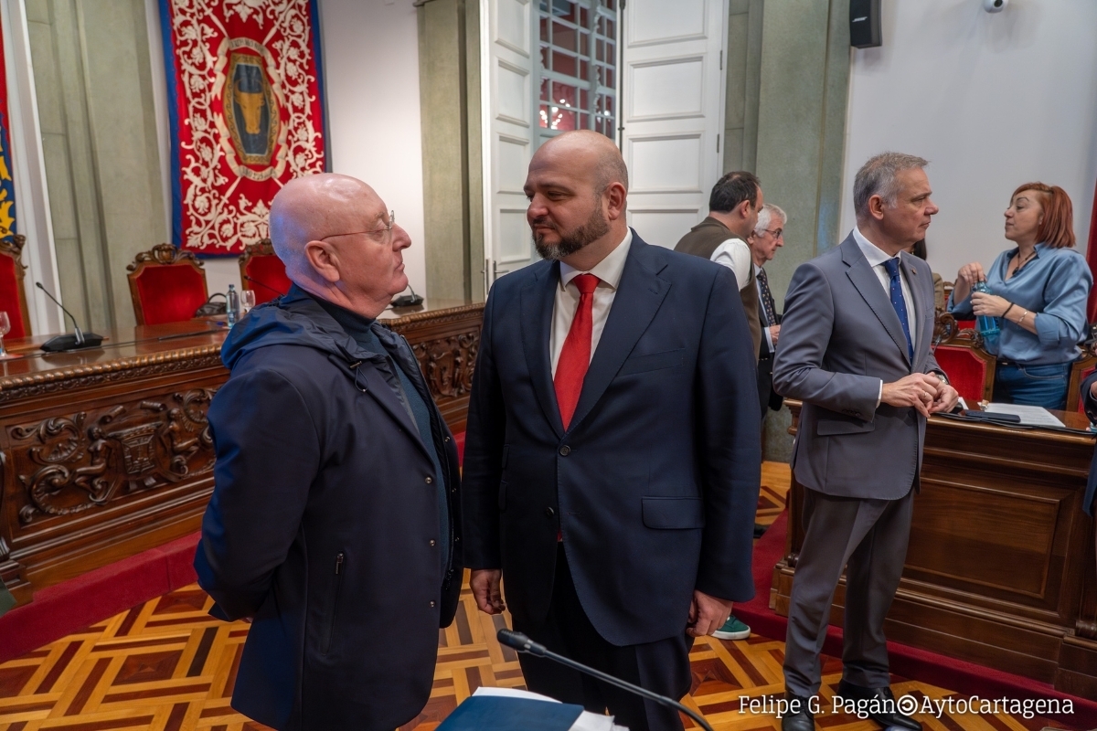 MC, PSOE y Sí Cartagena (además de Salinas y Del Álamo) presentan una moción de censura para desalojar al Gobierno municipal de Cartagena