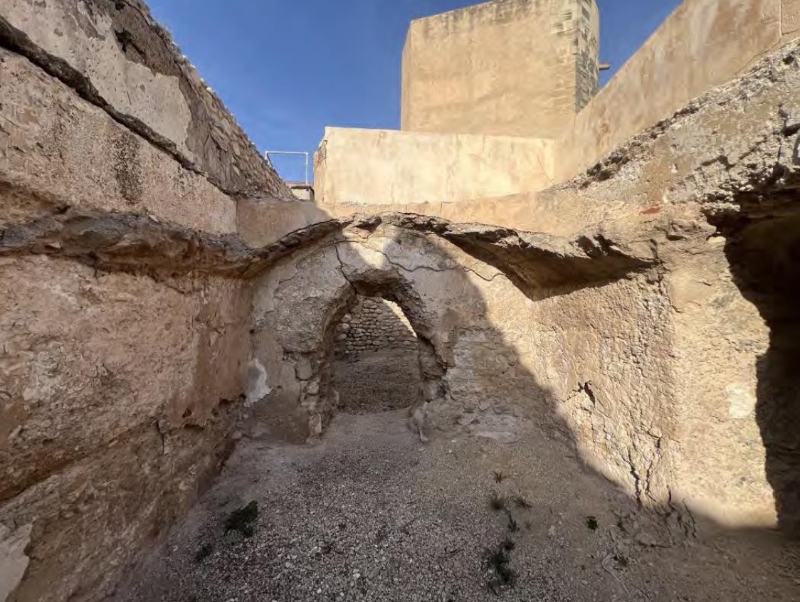 Elda adjudica por 220.000 euros la restauración de la cisterna y el entorno de las estancias palaciegas del castillo