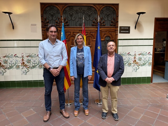 Los técnicos cerámicos y el Consell subrayan la colaboración público-privada para la defensa del azulejo