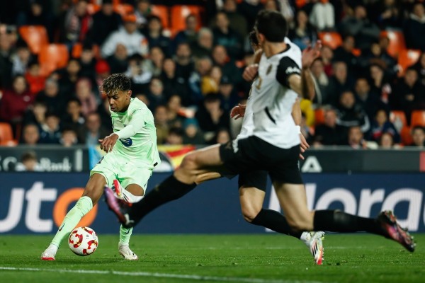 El Valencia no gana al Barcelona en Mestalla desde 2020