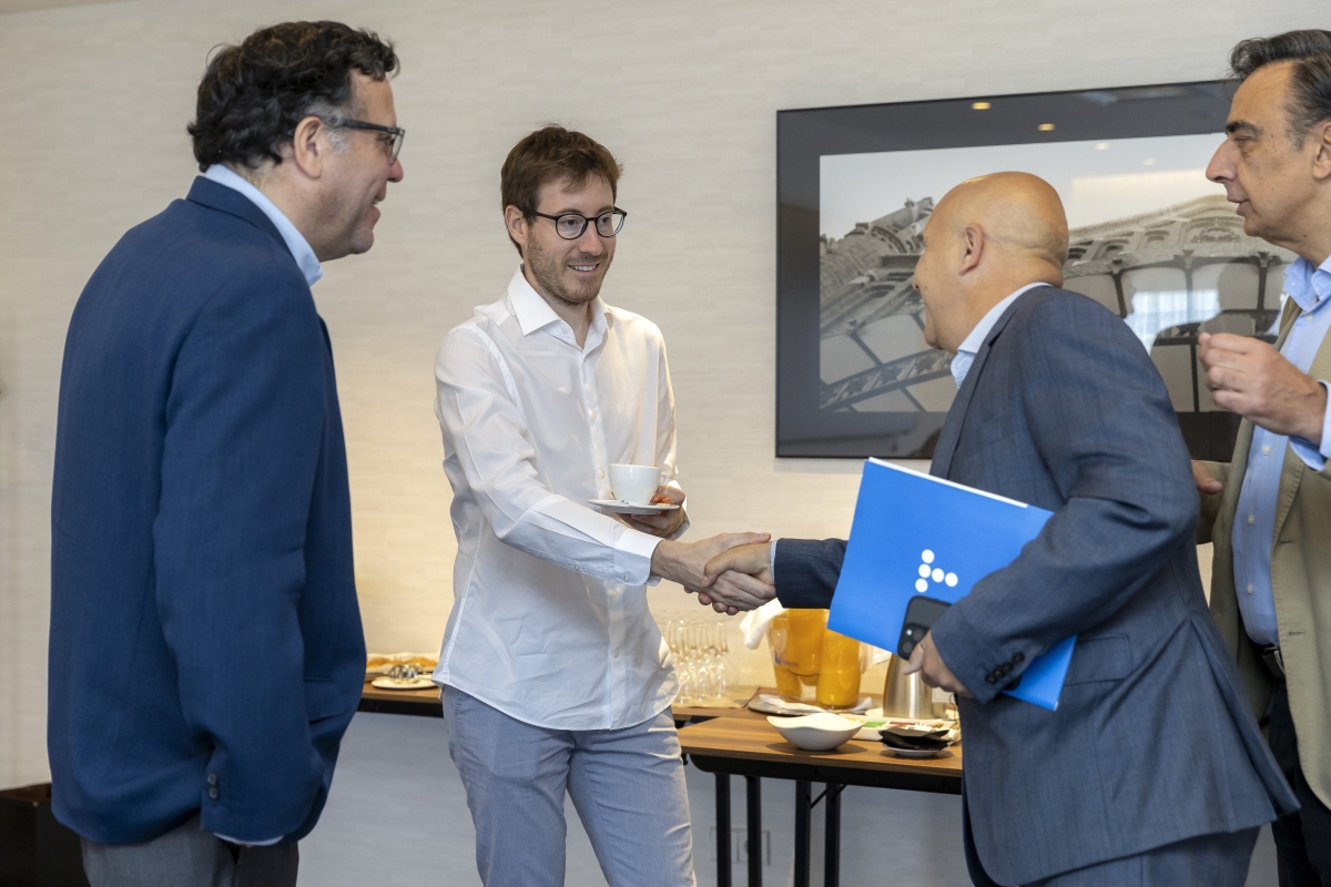 El desayuno Foro Plaza 'Una infraestructura sostenible para la explosión de los datos', en imágenes