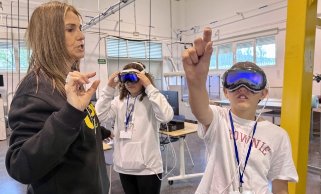 Campus Woman Tech en Alcoy: acerca tecnología e industria a las niñas para impulsar vocaciones STEM 