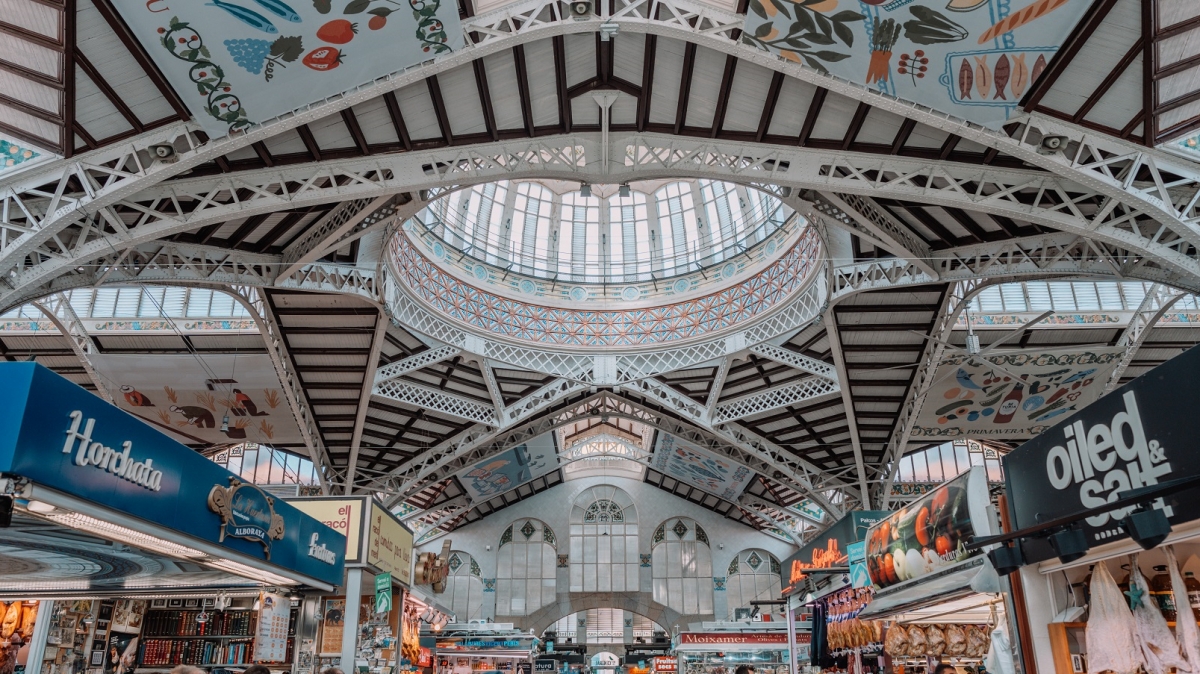 Reparar la refrigeración, ventiladores y un gemelo digital: climatizar el Mercado Central rozaría el millón de euros