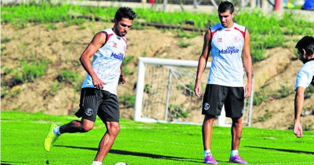 Rami, Tremoulinas, Escudero y Banega trabajan con el grupo tras sus lesiones