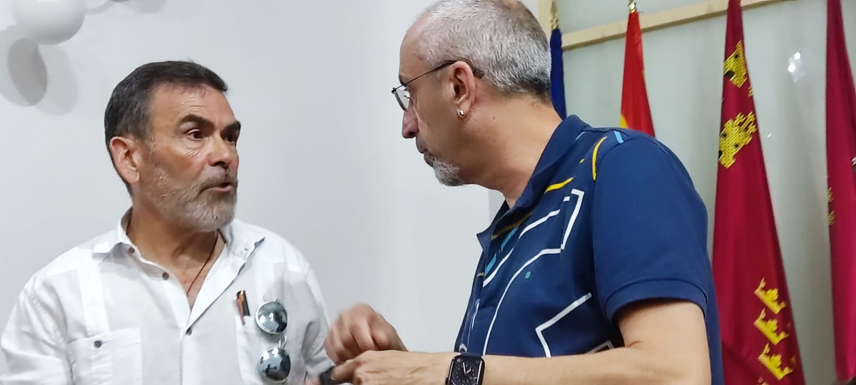 Guerra abierta en el cartagenerismo: Pepe López carga contra Giménez Gallo y acusa a MC de 