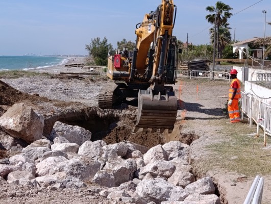 El Gobierno inicia las obras de recuperación en la playa Casablanca de Almenara con 390.000 euros