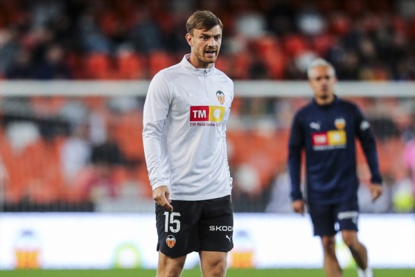 Beltrán sigue al margen y Danjuma completa una parte de la sesión con el Valencia