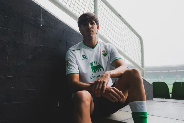 El uruguayo Facu González, segundo fichaje del Racing, dejará otro 'pellizco' al Valencia