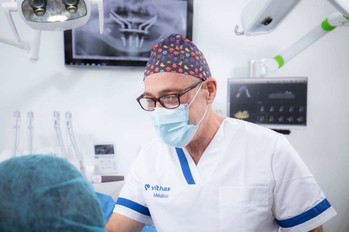 Alicante acoge un foro científico de odontología y cirugía maxilofacial sobre técnica Zygoma Quad