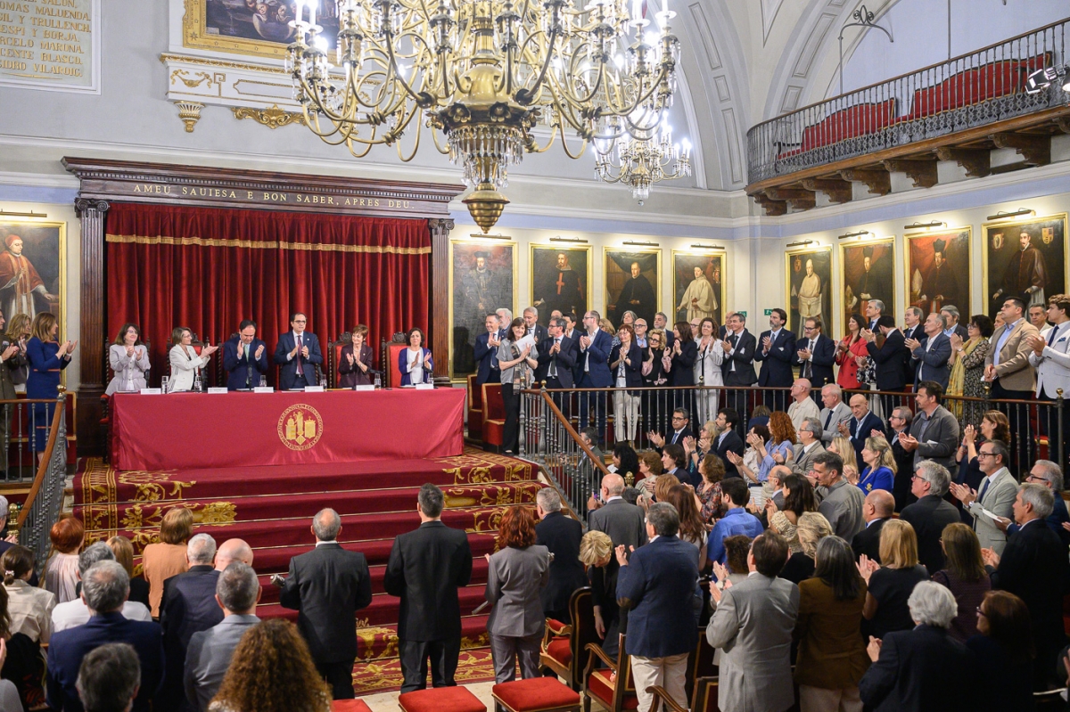 Investidura de Juan Luis Gandía como rector de la Universitat de València, en imágenes
