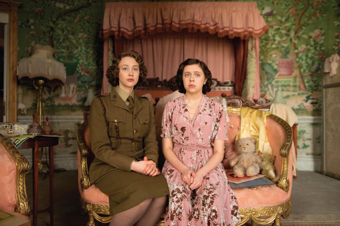 Foto: Sarah Gadon y Bel Powley en una secuencia

de ‘Noche real’. - 