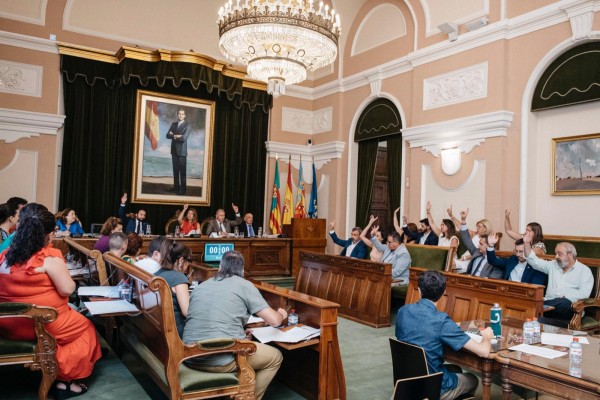 El PP y Vox aprueban de manera definitiva la recuperación del topónimo bilingüe de Castelló
