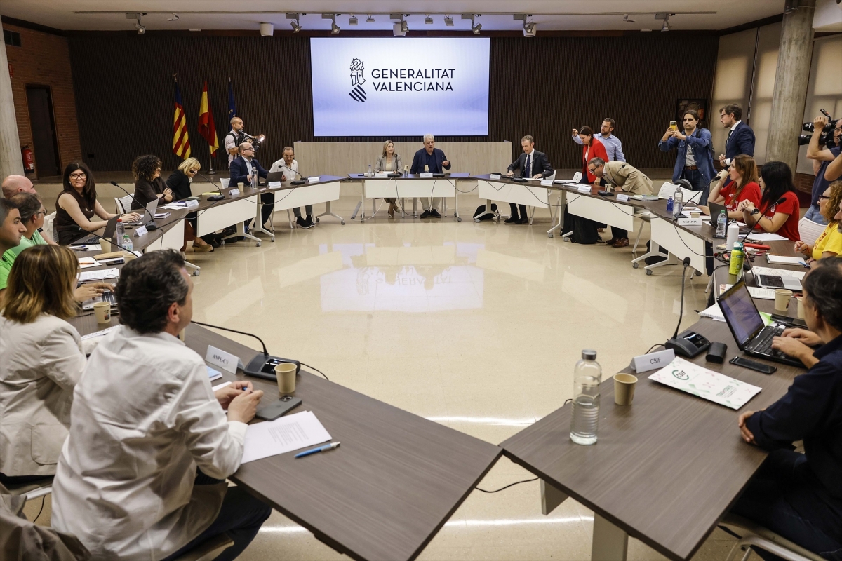 Ningún sindicato firma el acuerdo propuesto por Educación para terminar con la huelga indefinida