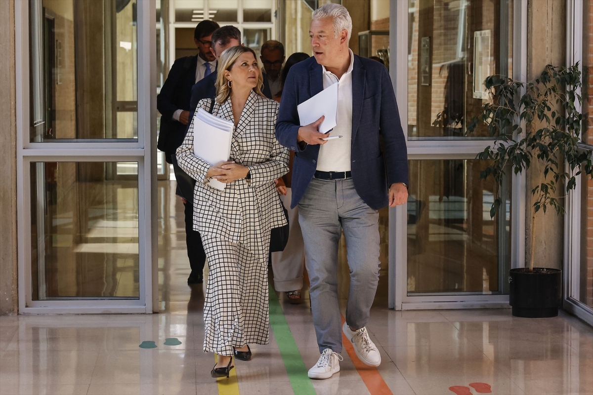 Ortí defiende su propuesta y pide a los sindicatos que muestren 