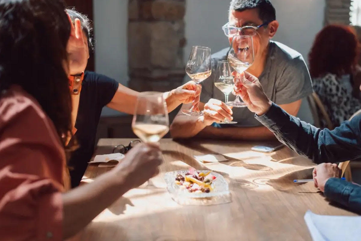Els Magazinos vuelve a rendir homenaje al moscatell con una feria de vino, cultura y producto local