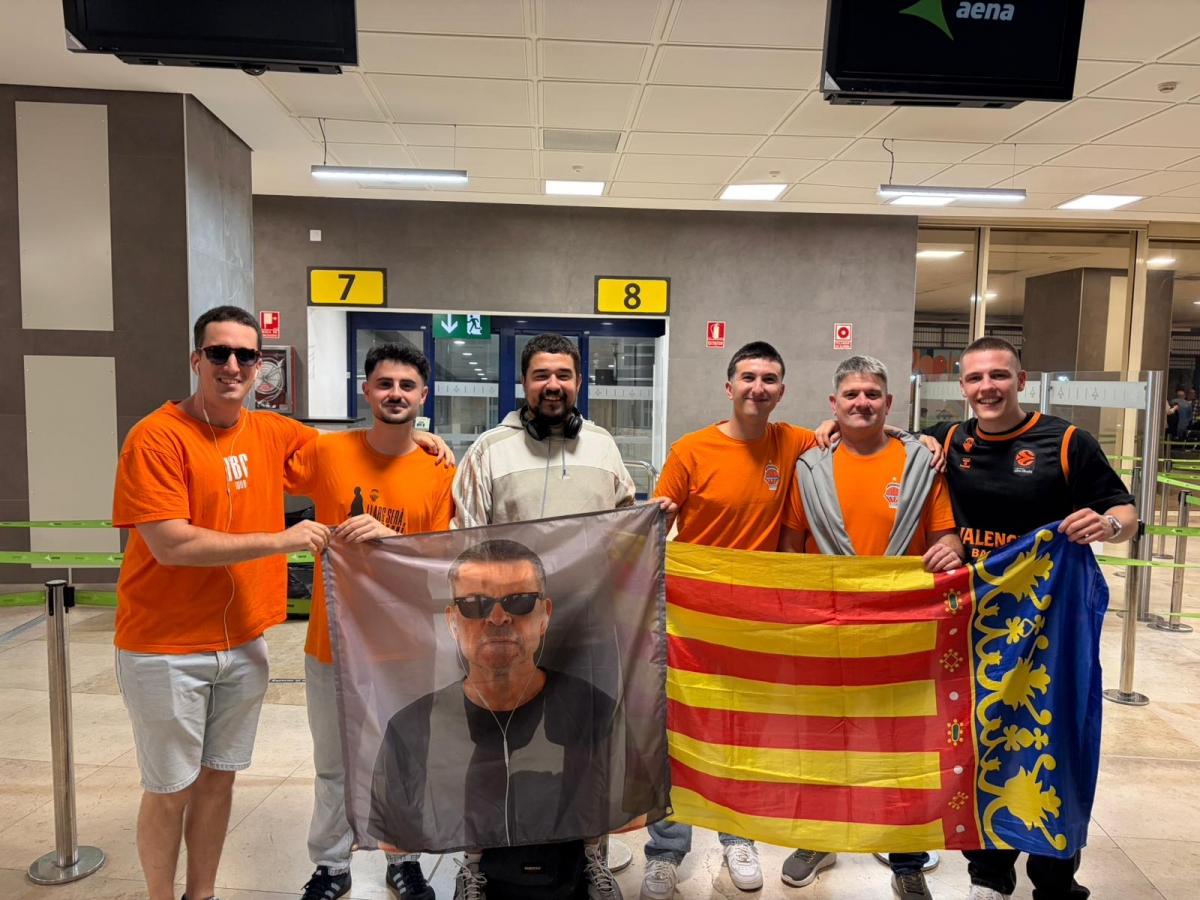 Llegan los primeros aficionados de Valencia Basket a Atenas: “Es un viaje para toda la vida”