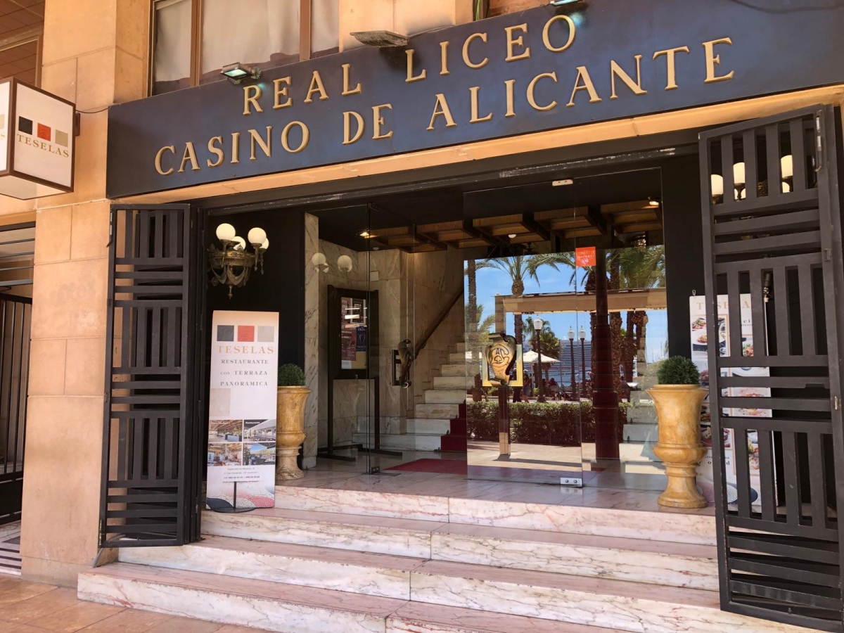 El juzgado avala la ruptura del Real Casino de Alicante con la impulsora de 'Casino Gourmet'